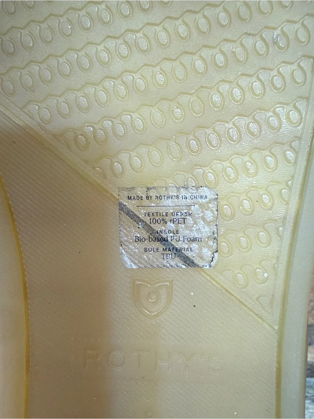 Slip On Sneakers Rothy’s Womens 8 Cream Gum Sole Knit Everyday Preppy